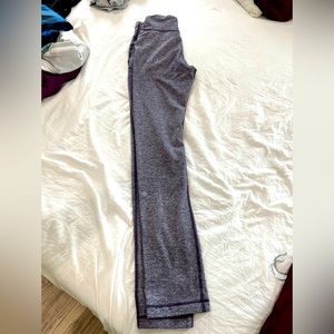 Lululemon size 8 great condition womens pants purple
